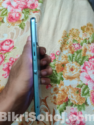 Vivo y21